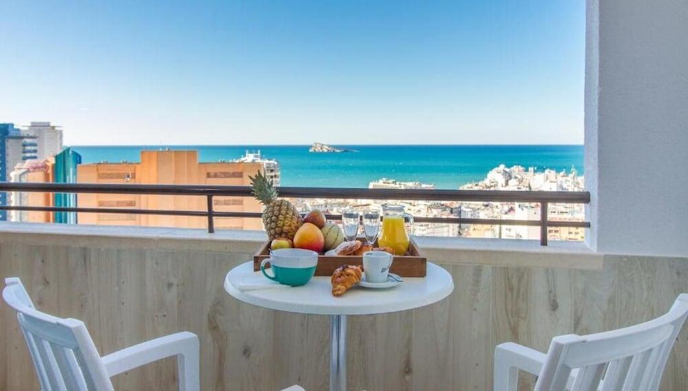 Apartamentos La Era Park Бенидорм Экстерьер фото
